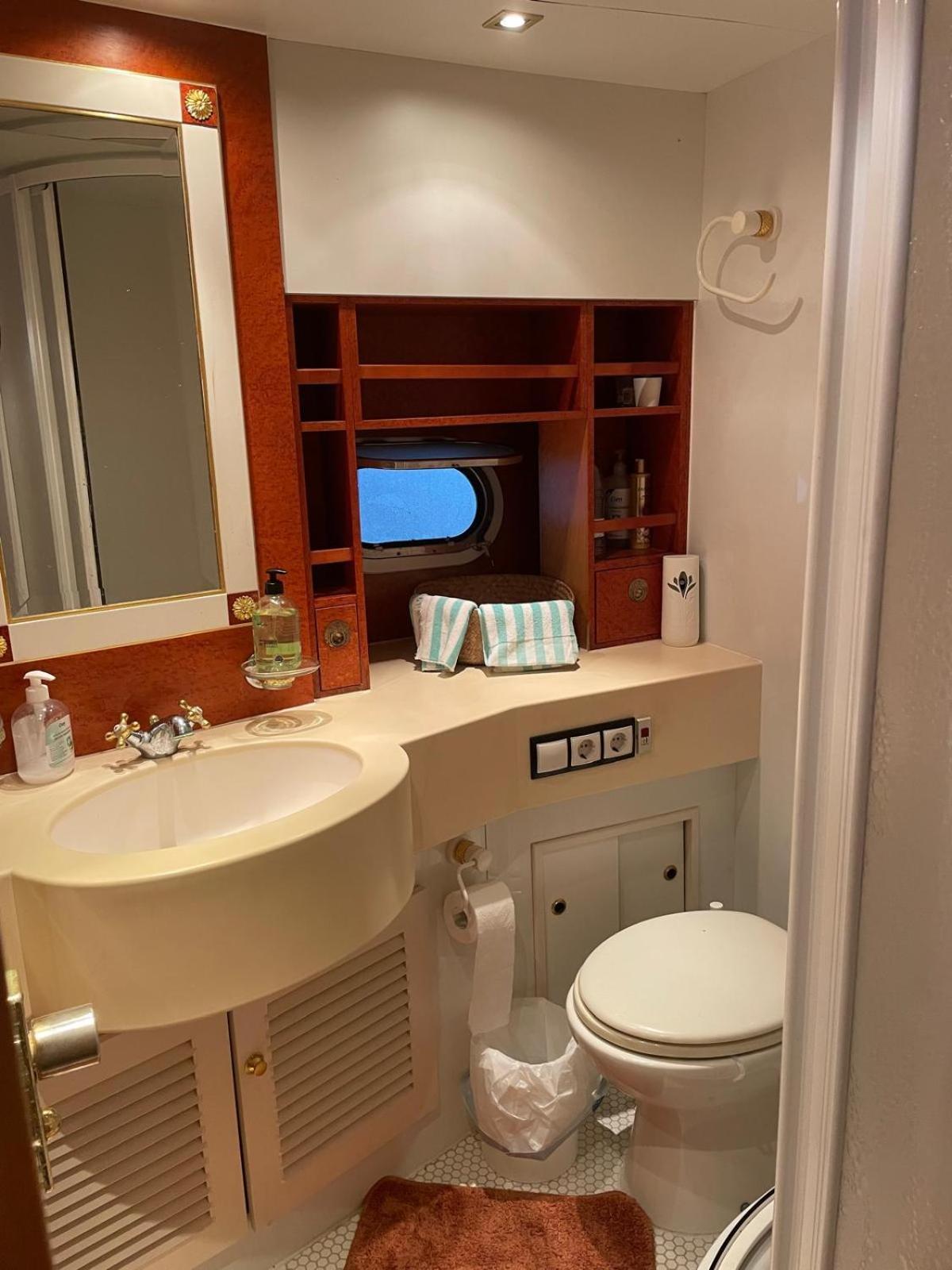 Hotel en barco Waterfront Cozy Two Bedrooms Barcelona